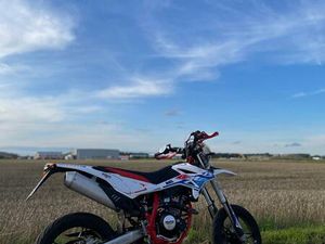 BETA RR125 4T SUPERMOTO | + ZUBEHÖR ECT.