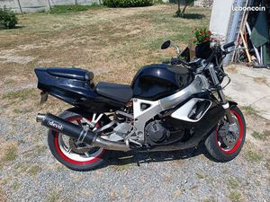 900 CBR 1992