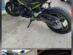 KAWASAKI Z900 DÉBRIDÉE