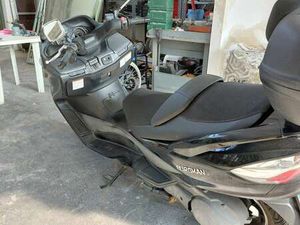 SUZUKI BURGMAN 400 SCOOTERONE NERO
