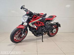 MV AGUSTA BRUTALE 800 DRAGSTER RC