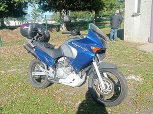 HONDA VARADERO 125 BLEU