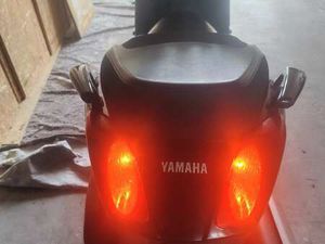 YAMAHA X-MAX 125