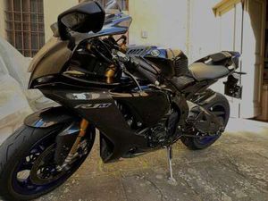YAMAHA YZF-R1 M N.0046