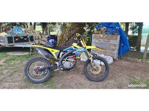 SUZUKI RMZ-250
