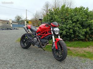 DUCATI MONSTER 796