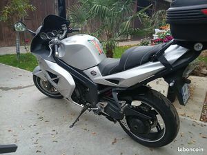 MOTO TRIUMPH SPRINT 1050