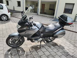 HONDA DEAUVILLE 700 (2007)