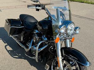 HARLEY-DAVIDSON ROAD KING FLHR 1.HAND BJ.2022