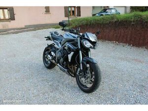 TRIUMPH STREET TRIPLE RS