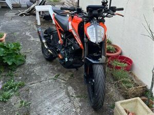 KTM DUKE 125