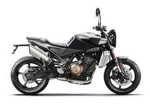 HUSQVARNA SVARTPILEN 801 2024 MIT DYNAMIC PAKET