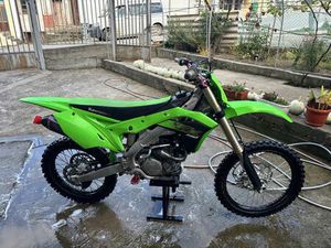 ПРОДАВАМ KAWASAKI KX 250 F 2020 ГОД. ГР. БЛАГОЕВГРАД ВАРОША