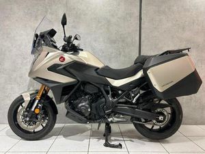 74/2025 HONDA NT1100 DCT ELECTRONIC SUSPENSION - 1324 MILES