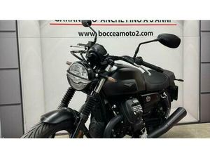 VENDO MOTO GUZZI V7 STONE (2021 - 24) USATA A ROMA (CODICE 9854714) - MOTO.IT