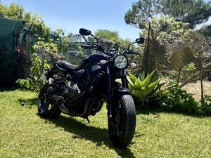 YAMAHA XSR700 - MT07 - AKRAPOVIC LUMIAR