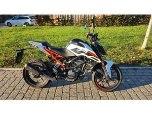 KTM DUKE 125