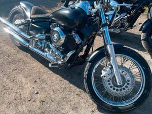 YAMAHA DRAGSTAR 650 MIT NUR 20000 KM GELAUFEN