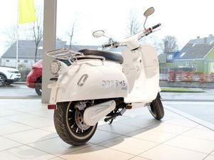 DREEMS AMALFI RETRO ELEKTROROLLER 45KM/H 3KW