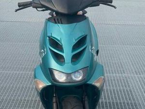 APRILIA SR 50 R LC DD 2009 550 VANDAAG OPHALEN — SCOOTERS | APRILIA — MARKTPLAATS