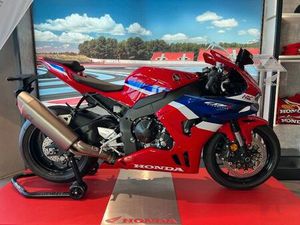 HONDA CBR1000RR-R FIREBLADE AKTION