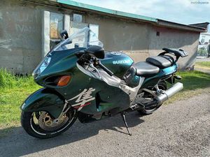 SUZUKI GSX 1300 R HAYABUSA