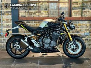 TRIUMPH SPEED TRIPLE 1200 RS FOR SALE IN MAIDSTONE