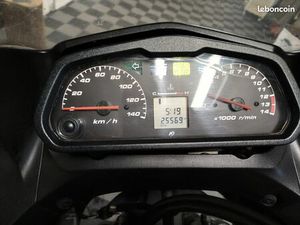 HONDA XL XL 125V VARADERO VEND MOTO HONDA VARADERO 125