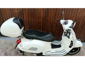VENDO VESPA GTS 300 (2010 - 14) USATA A CAVAGLIA' (CODICE 9856060) - MOTO.IT