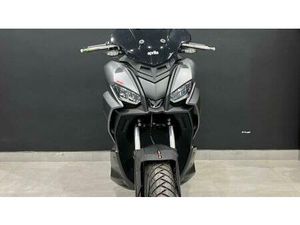 VENDO APRILIA SR GT 125 (2025) USATA A NAPOLI (CODICE 9856092) - MOTO.IT