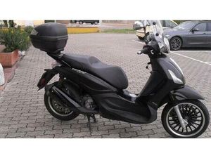 VENDO PIAGGIO BEVERLY 300 I.E. POLICE ABS-ASR (2017 - 20) USATA A COLLESALVETTI (CODICE 9856231) - MOTO.IT