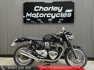 TRIUMPH THRUXTON 1200