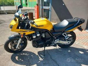 YAMAHA FZR 600 - 2003