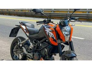 VENDO KTM 200 DUKE (2011 - 12) USATA A GENOVA (CODICE 9856296) - MOTO.IT