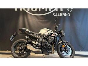 VENDO TRIUMPH STREET TRIPLE 765 R (2023 - 25) USATA A SALERNO (CODICE 9852193) - MOTO.IT