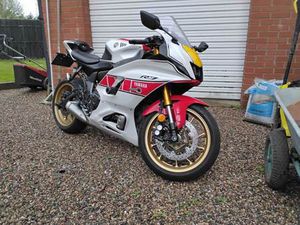 YAMAHA R7 ANNIVERSARY MODEL, 2022 (NOVEMBER) 689 (CC)