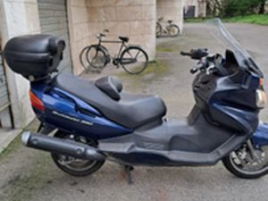 SUZUKI BURGMAN 650