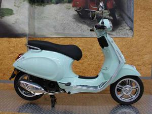 VESPA PRIMAVERA 50