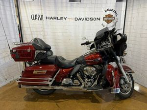 2009 HARLEY-DAVIDSON® ELECTRA GLIDE® ULTRA CLASSIC® FLHTCU 630729 RED HOT SUNGLO