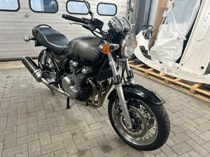 KAWASAKI ZEPHYR ZR750 MIT SPEICHEN FELGEN