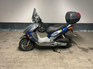 HONDA X8R-X ROLLER – MIT ZUBEHÖR!