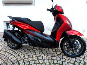 PIAGGIO BEVERLY 300 HPE WIE AUS LADEN