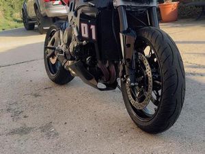 HONDA CBR 1000RR CAFERACER