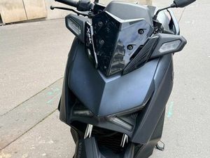 XMAX 300 YAMAHA