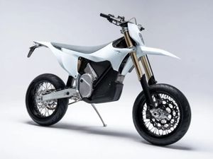 STARK VARG SM • 2026