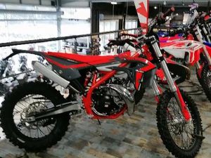 BETA XTRAINER 300 2025