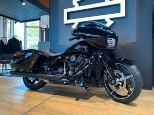 HARLEY-DAVIDSON FLHX STREET GLIDE 117