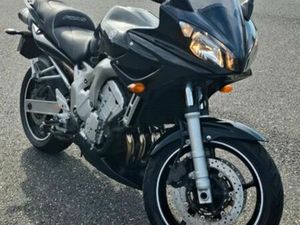 A VENDRE FZ6 TRÈS BON ÉTAT