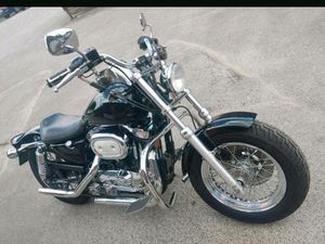 HARLEY DAVIDSON SPORTSTER 883 XLH