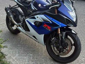 SUZUKI GSXR 1000 K6
